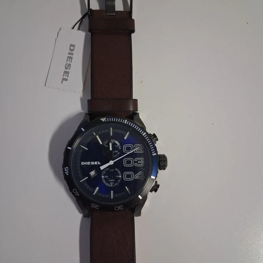 Diesel Men’s Double Down Watch – Brown Leather (DZ4312) New